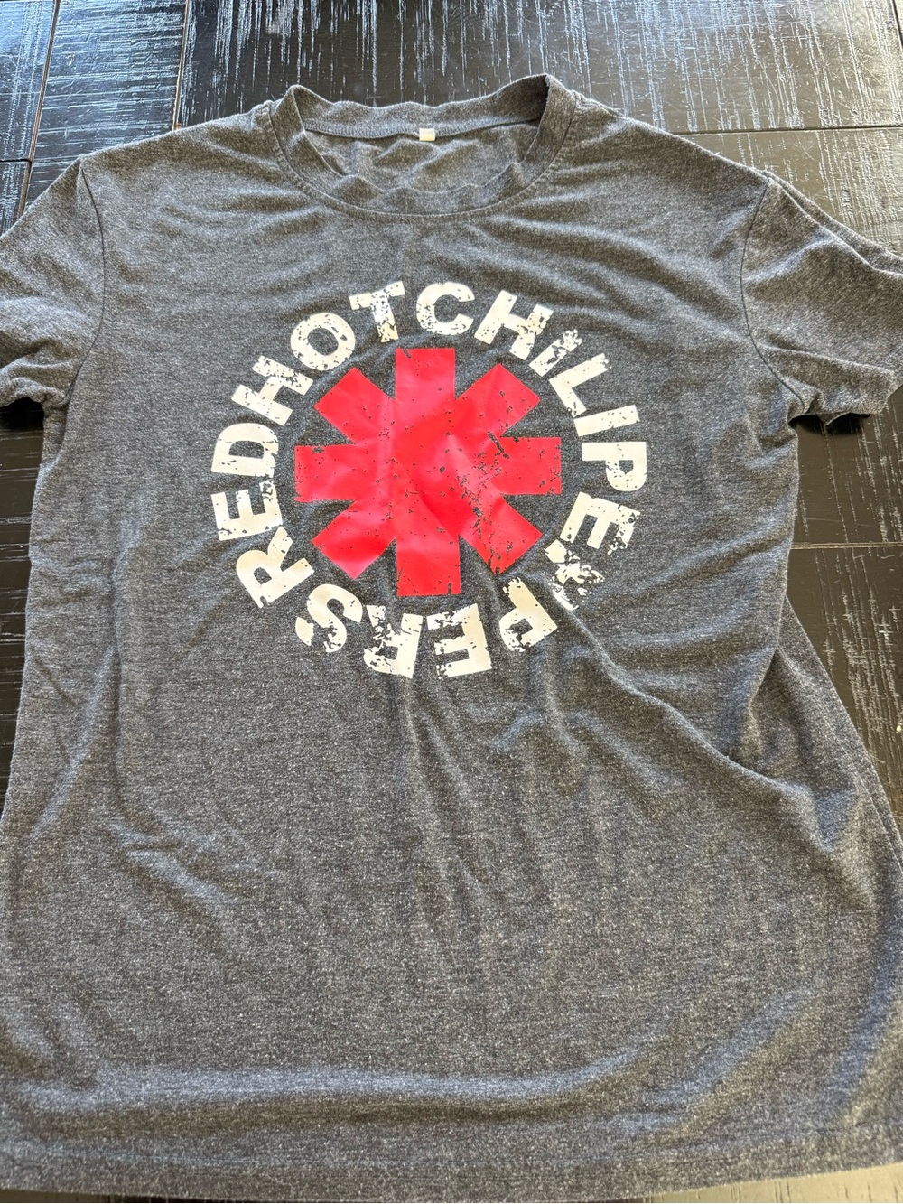 Graphic Tee - Gray with Red Logo Red Hot Chili Peppers size small